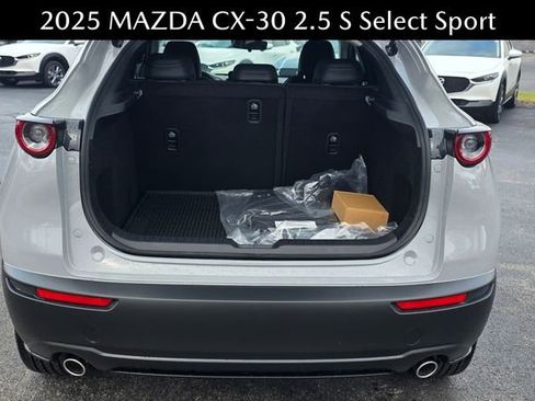 New 2025 MAZDA CX-30 AWD 2.5 S w/ Select Sport Pkg image 6