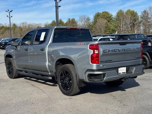 Used 2026 Chevrolet Silverado 1500 Custom w/ Turbomax Blackout Package image 5