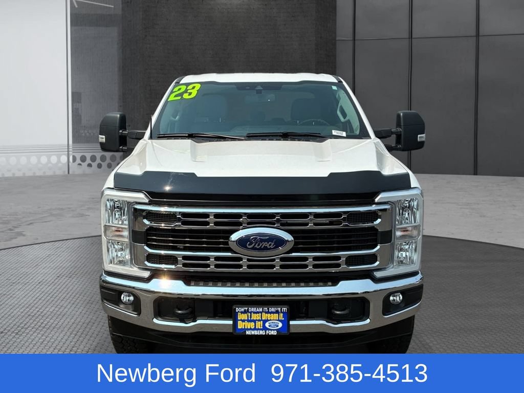 Used 2023 Ford F350 XLT w/ FX4 Off-Road Package AWD/4WD image 2