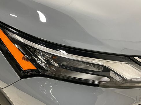 Used 2023 Nissan Rogue SL w/ SL Premium Package image 28