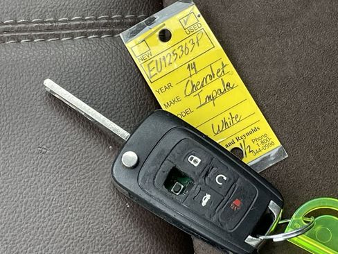 Used 2014 Chevrolet Impala LT w/ Premium Seating Package image 30