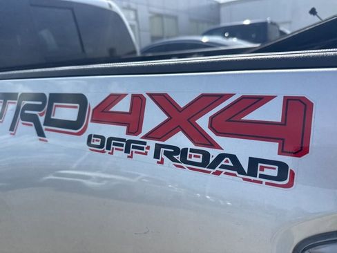 Used 2023 Toyota Tacoma TRD Off-Road w/ Advanced Technology Package image 6