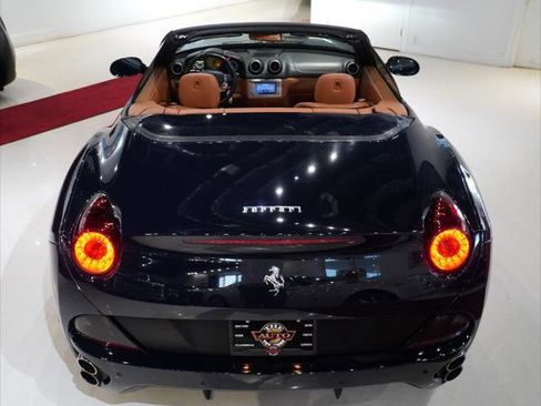 Used 2012 Ferrari California image 13