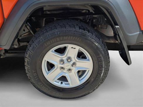 Used 2020 Jeep Gladiator Sport w/ Quick Order Package 24S AWD/4WD image 22