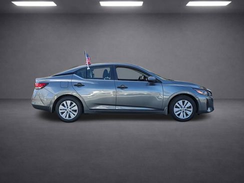 Used 2025 Nissan Sentra S image 3