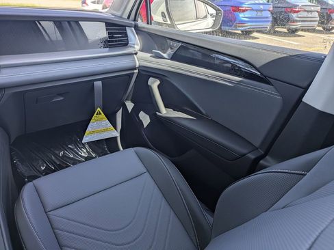 New 2026 Volkswagen Tiguan SE AWD/4WD image 19