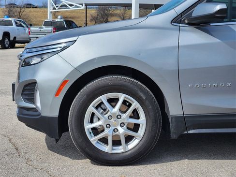 Used 2024 Chevrolet Equinox LT image 8
