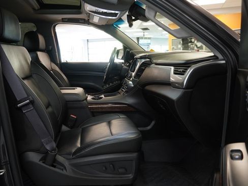 Used 2017 Chevrolet Tahoe LT w/ Luxury Package AWD/4WD image 41