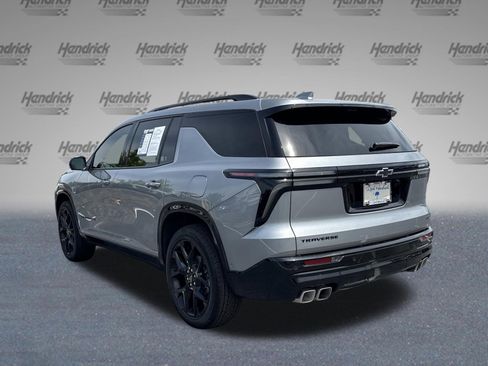 Used 2026 Chevrolet Traverse RS FWD image 8
