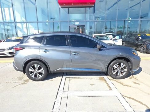 Used 2020 Nissan Murano SV image 3