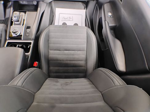 Used 2023 Mitsubishi Outlander SE image 79