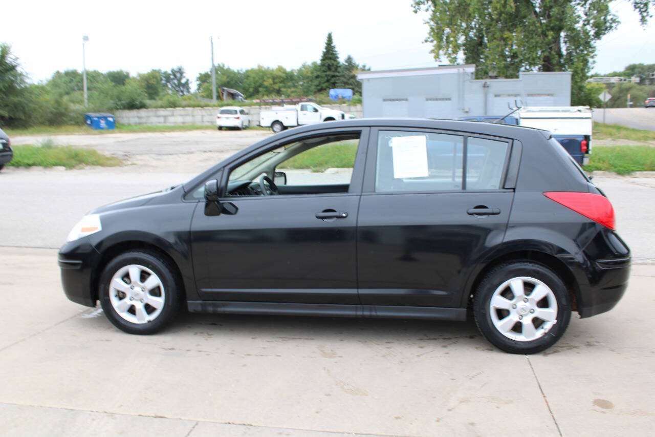 Used 2007 Nissan Versa Hatchback w/ ABS Pkg FWD image 5