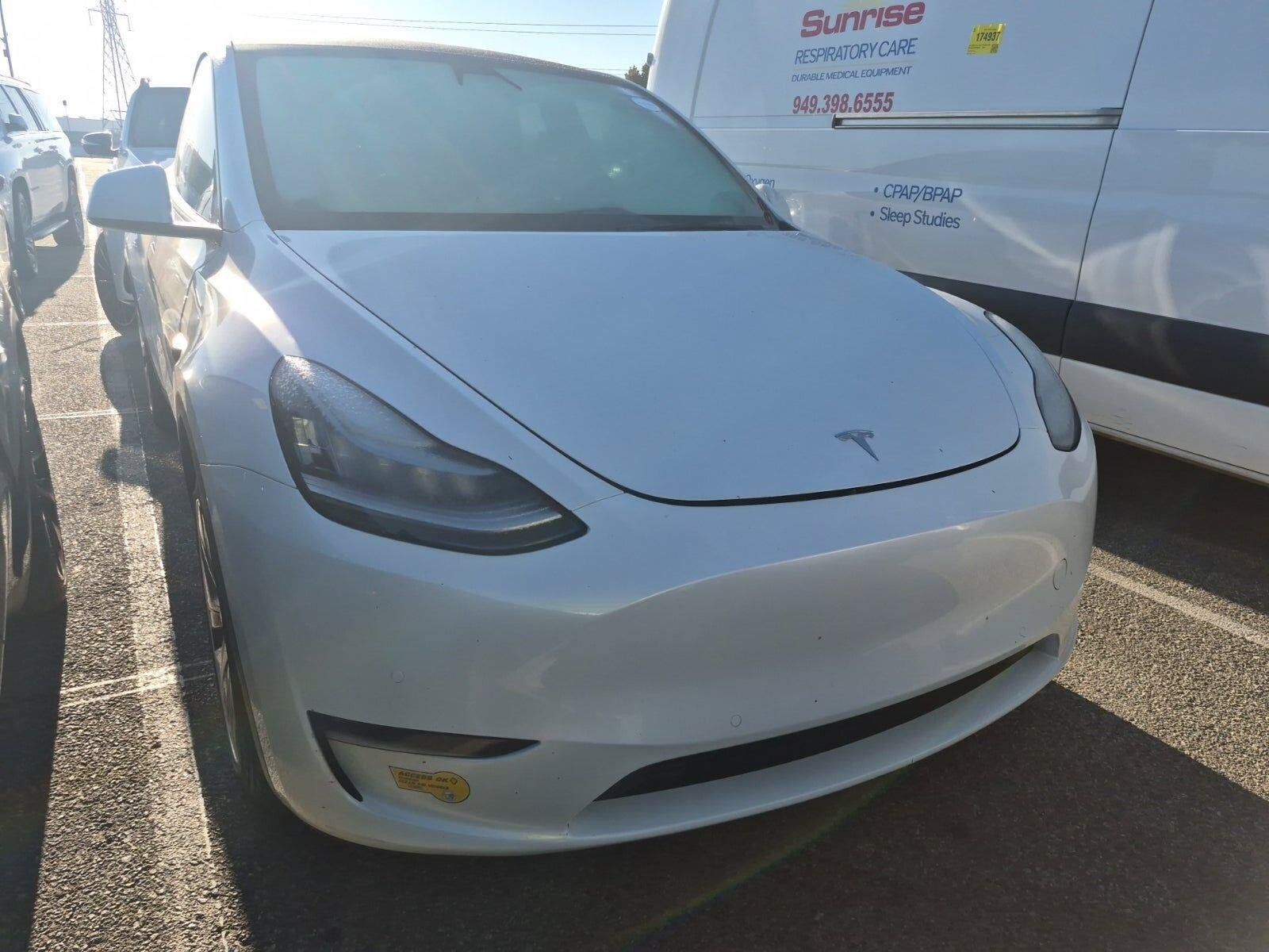 Used 2021 Tesla Model Y Long Range AWD/4WD image 2