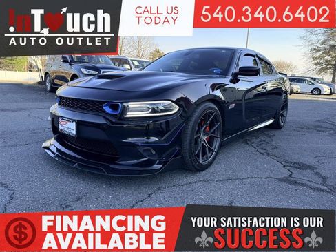 Used 2017 Dodge Charger R/T Scat Pack image 1