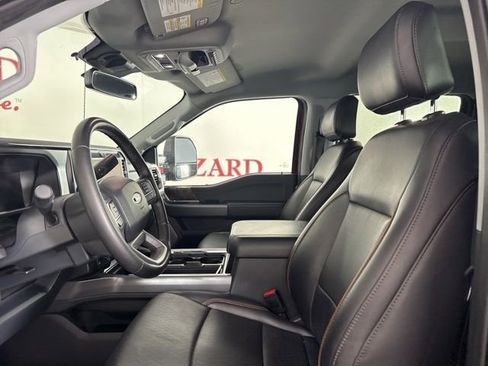 Certified 2025 Ford F250 Lariat w/ Black Appearance Package image 11