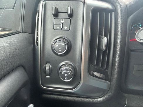 Used 2017 Chevrolet Silverado 1500 LT w/ Rally 2 Edition AWD/4WD image 28