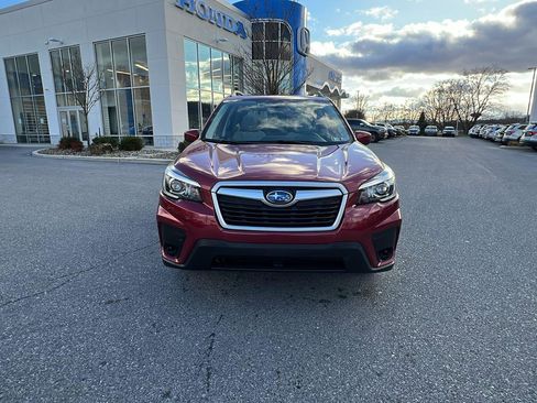 Used 2019 Subaru Forester Premium image 9