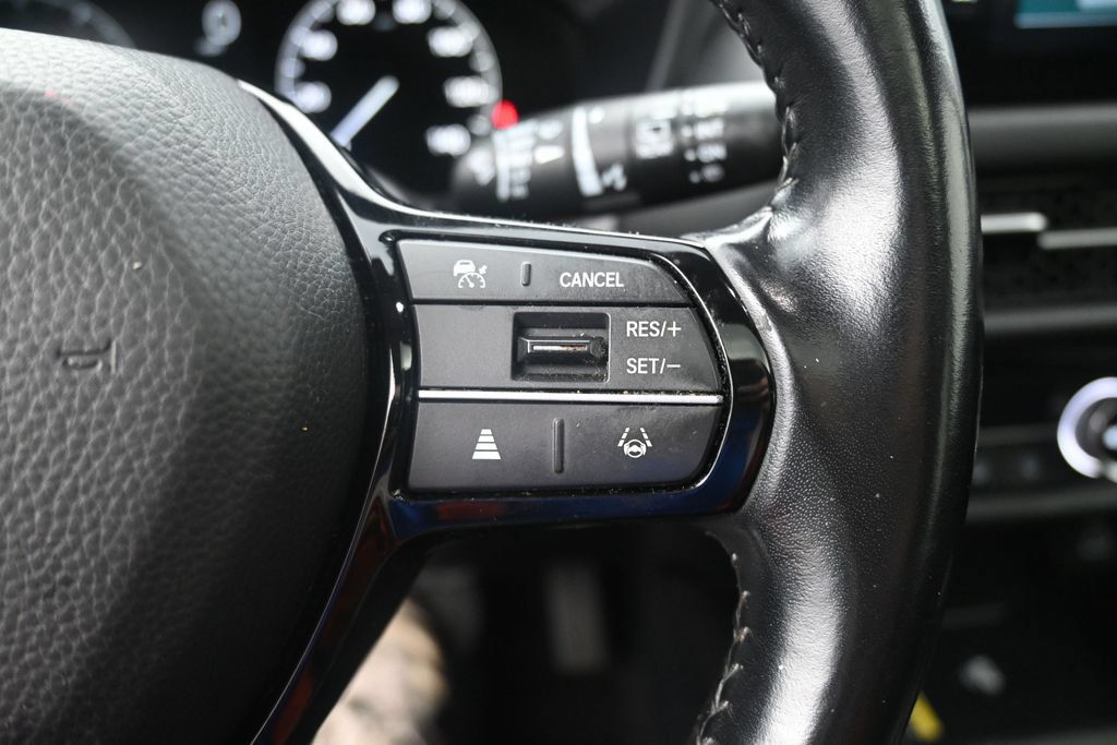 Used 2025 Honda HR-V EX-L image 22