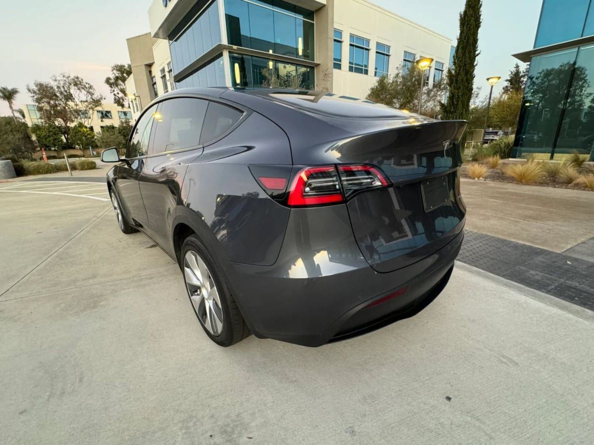 Used 2023 Tesla Model Y Long Range AWD/4WD image 8