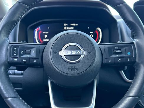 Used 2022 Nissan Rogue Platinum w/ Head-Up Display Package image 24