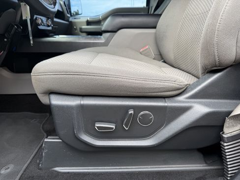 Used 2018 Ford F150 XLT w/ Equipment Group 302A Luxury RWD image 33