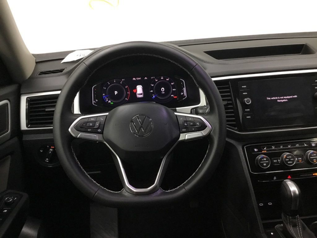 Used 2023 Volkswagen Atlas SE AWD/4WD image 35