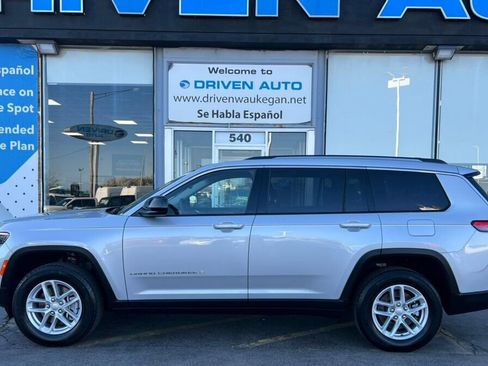 Used 2023 Jeep Grand Cherokee L Laredo image 38