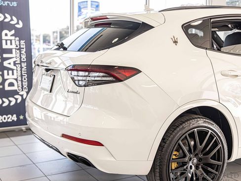 Used 2022 Maserati Levante GT image 13
