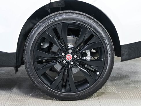 Used 2023 Jaguar F-PACE S AWD/4WD image 40