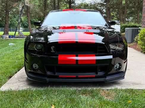 Used 2013 Ford Mustang Shelby GT500 RWD image 27
