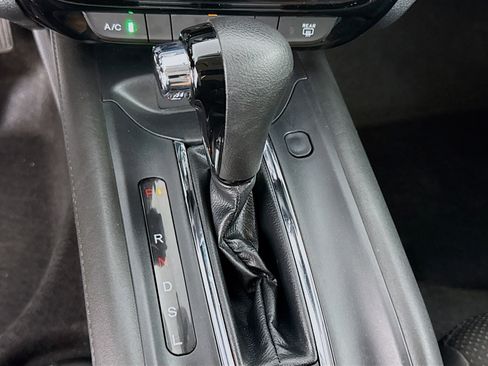 Used 2022 Honda HR-V LX image 19