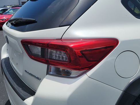 Used 2020 Subaru Crosstrek 2.0i Premium w/ Moonroof Package 2 AWD/4WD image 11