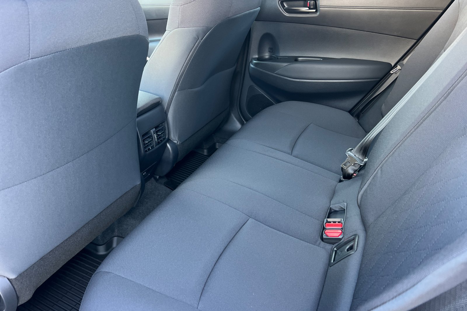Certified 2026 Toyota Corolla Cross LE FWD image 12