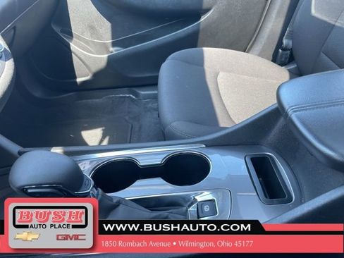 Used 2024 Chevrolet Malibu LT FWD image 16