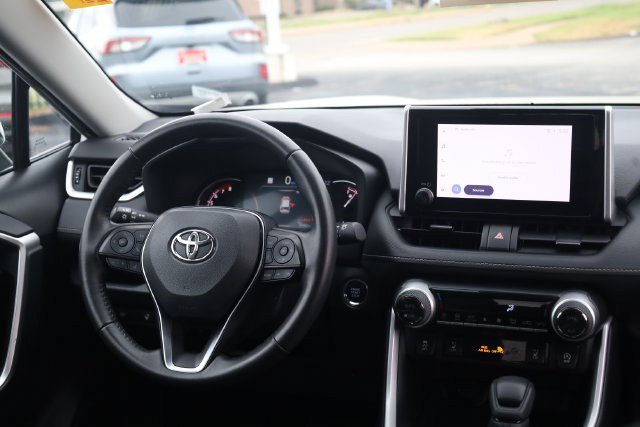 Used 2025 Toyota RAV4 XLE w/ Weather Package AWD/4WD image 25