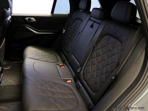 Certified 2024 BMW X5 xDrive40i w/ Premium Package image 12