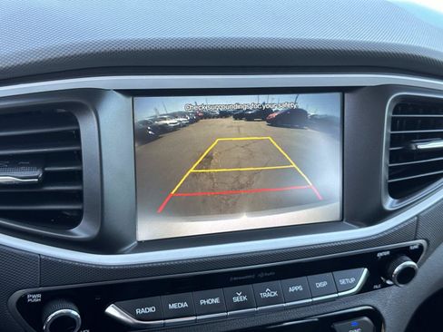 Used 2017 Hyundai Ioniq SEL FWD image 17