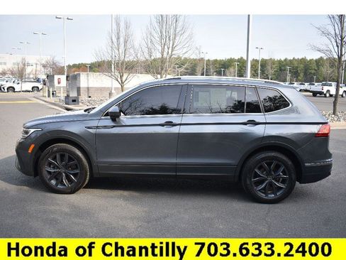 Used 2023 Volkswagen Tiguan SE image 4