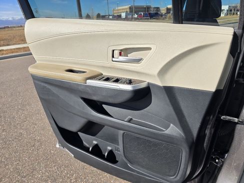 Used 2022 Toyota Sienna XLE image 18