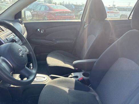 Used 2014 Nissan Versa SV image 22