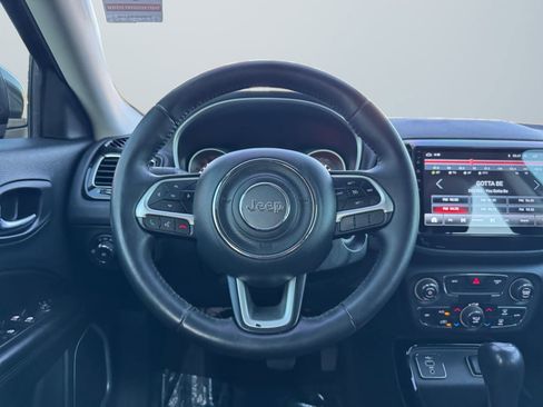 Used 2019 Jeep Compass Altitude image 11