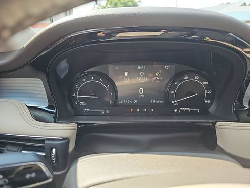 Used 2022 Lincoln Corsair AWD w/ Premium Package image 14