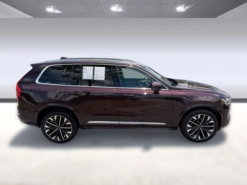 Certified 2025 Volvo XC90 B6 Core AWD/4WD image 8