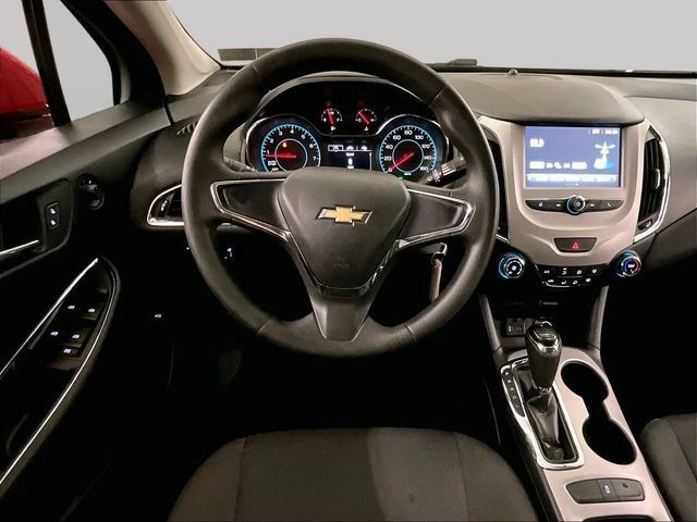 Used 2018 Chevrolet Cruze LS FWD image 6