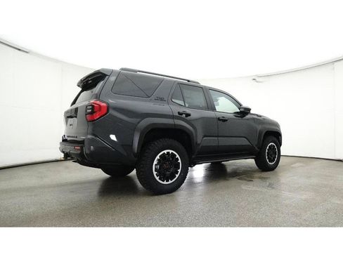 Used 2025 Toyota 4Runner TRD Off-Road AWD/4WD image 25