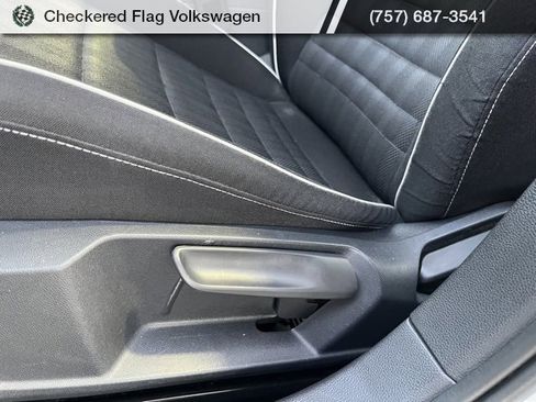 Used 2023 Volkswagen Jetta Sport image 23