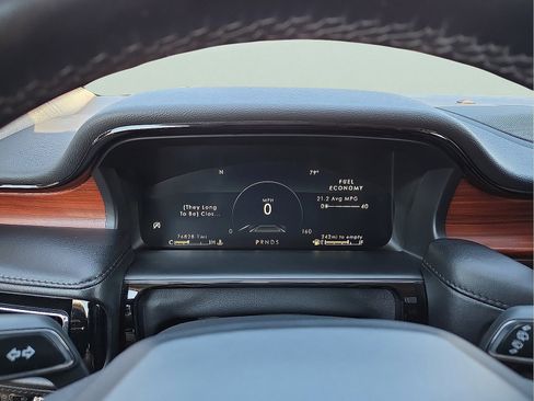 Used 2022 Lincoln Nautilus Reserve w/ Equipment Group 201A image 23