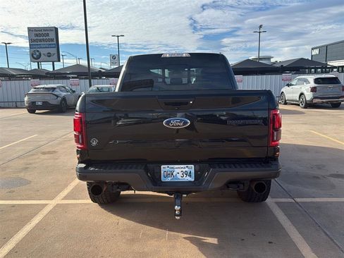 Used 2018 Ford F150 Raptor w/ Equipment Group 802A Luxury image 9