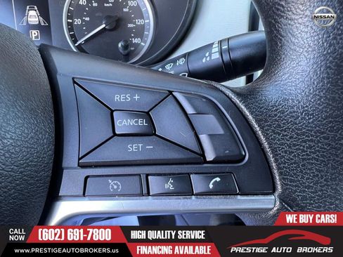 Used 2021 Nissan Versa SV image 29