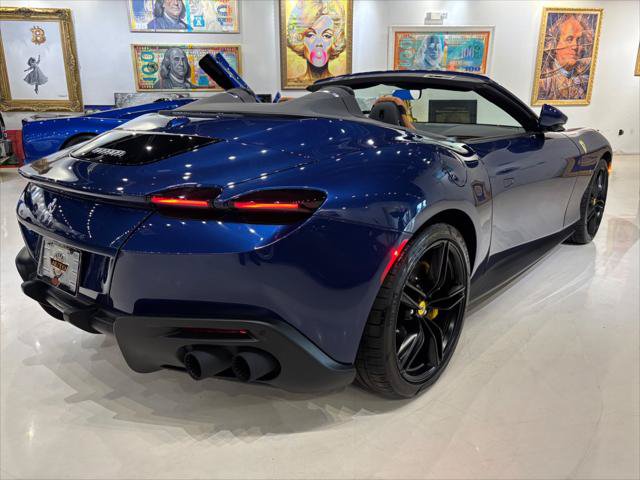 Used 2025 Ferrari Roma Spider RWD image 7